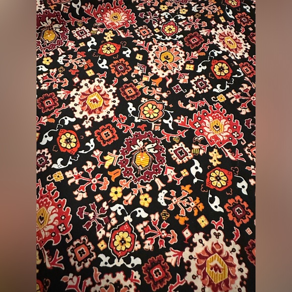 Loft Plus Blouse 18 - Picture 3 of 10